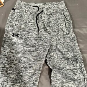 Boys Large Under Armour Sweats